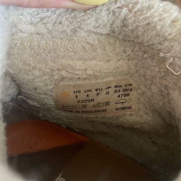 Timberland Boots - Picture 4 of 4